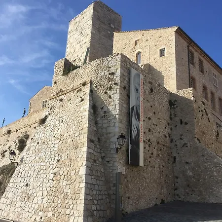 Les Remparts Apartment